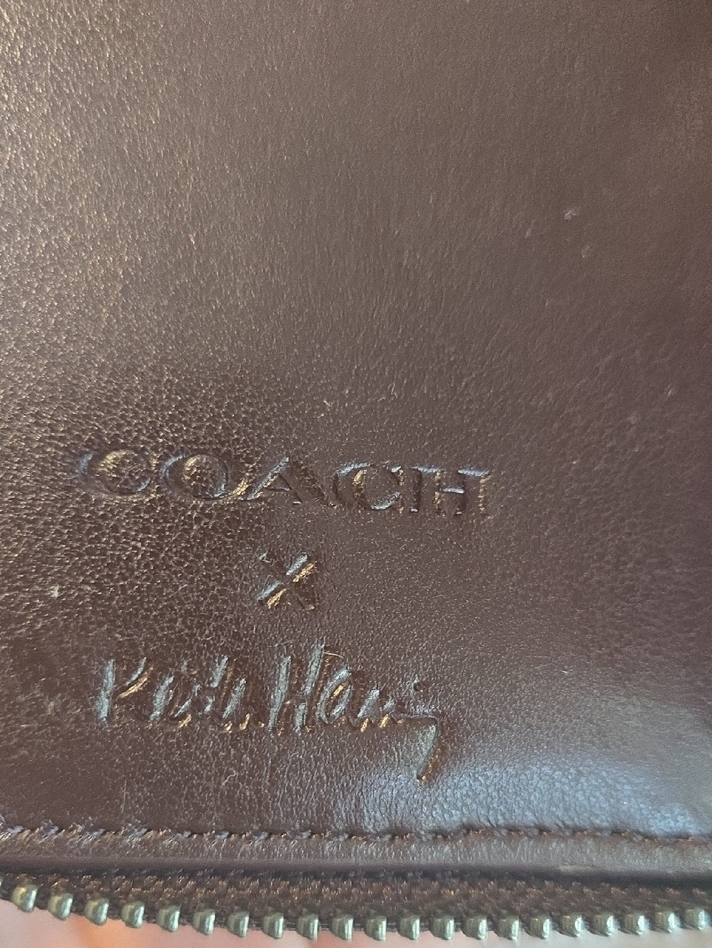RARE Used Coach Keith Haring Glitter Small Zip Around Wallet - Picture 4 of 7